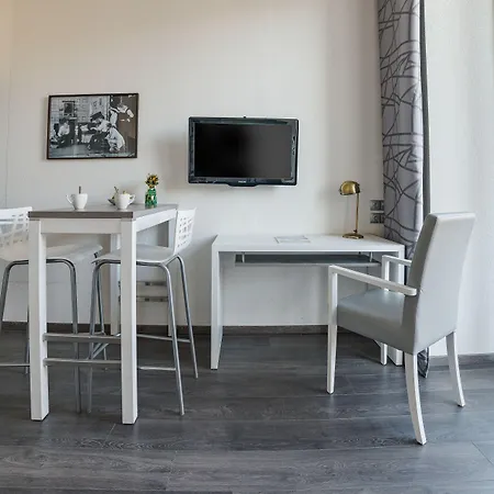 Lagrange Aparthotel Lyon Lumiere-3