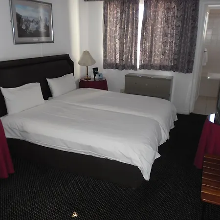 Savoy Hotel Kimberley-3
