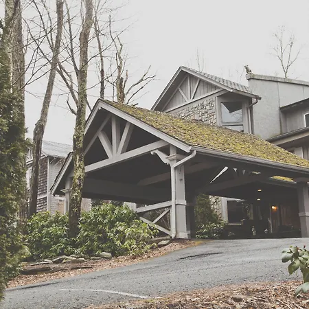 Inn At Crestwood-3