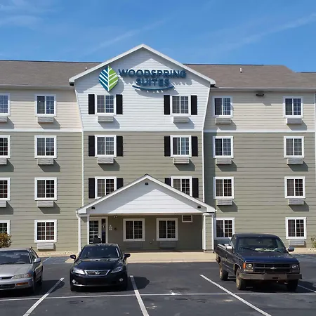 Woodspring Suites Williston-3