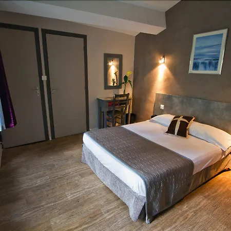 Le Cérétan Hôtel-3