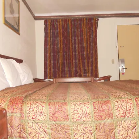 Antlers Budget Inn-3