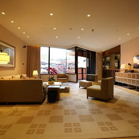 Hualuxe Shanghai Twelve At Hengshan By Ihg-3