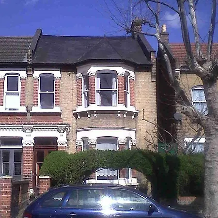 Grove Guest House-3