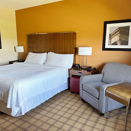 Four Points By Sheraton Edmonton Gateway-3