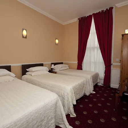 Balmoral House Hotel-3