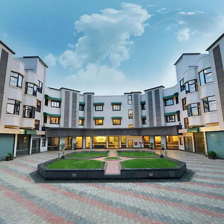 Daiwik Hotels Shirdi-3