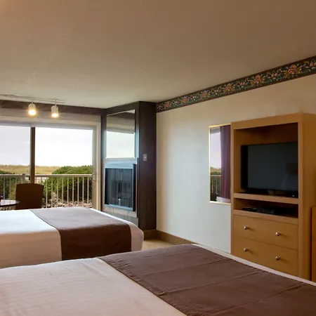 Hi Tide Oceanfront Inn-2