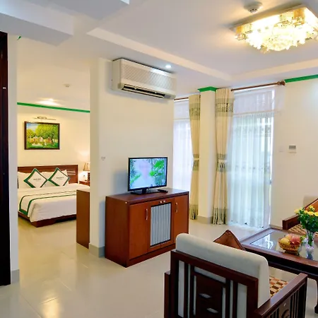 Green Hotel-2