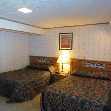Lake 'N Pines Motel-3