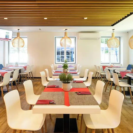 Serways Hotel Siegburg West-3
