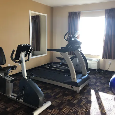 Quality Inn & Suites Minot North-2