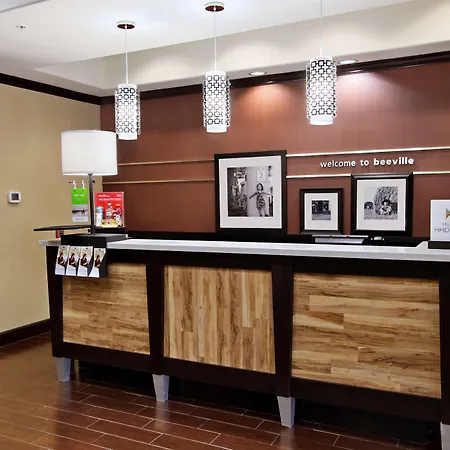 Hampton Inn Beeville-3