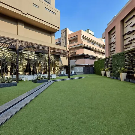 Doubletree By Hilton Gurugram Baani Square-3