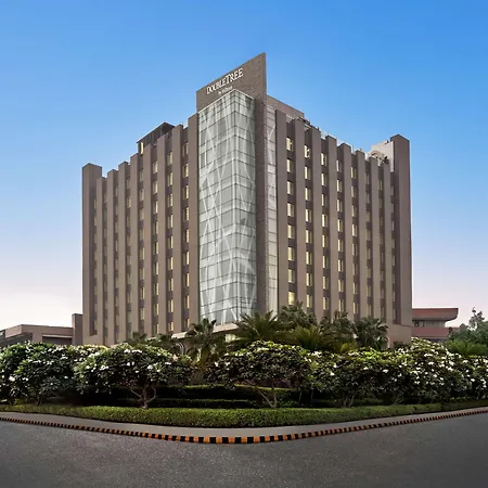 Doubletree By Hilton Gurugram Baani Square-2