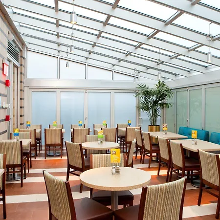 Holiday Inn Express - Times Square South By Ihg-2