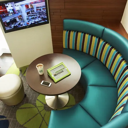 Courtyard By Marriott Aberdeen Airport-3