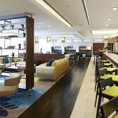 Courtyard By Marriott Aberdeen Airport-3