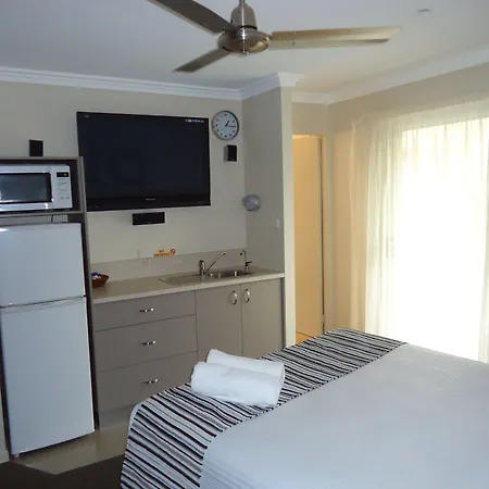 Aston Hill Motor Lodge-2
