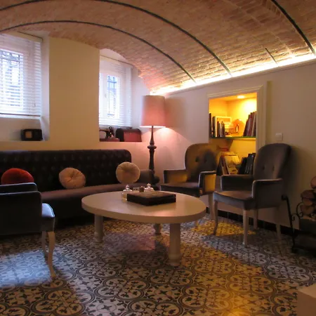Louis Appartements Galata-2