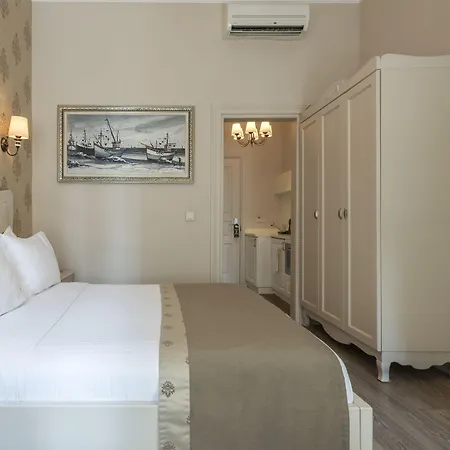 Louis Appartements Galata-3