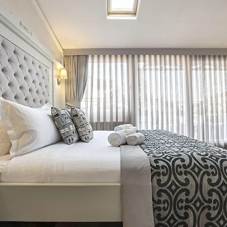 Louis Appartements Galata-3