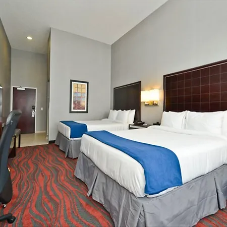 Holiday Inn Express & Suites Utica By Ihg-2