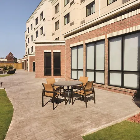 Courtyard By Marriott Salisbury-2