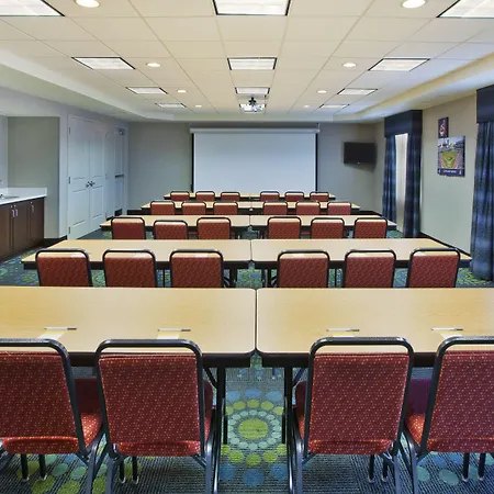 Hampton Inn & Suites - Elyria-3