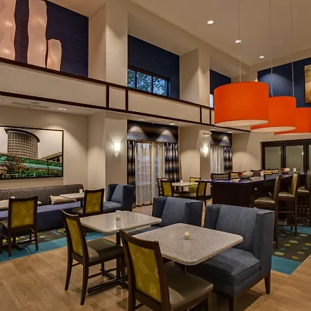 Hampton Inn & Suites - Elyria-2