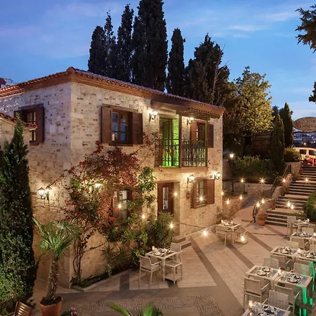 Doubletree By Hilton Kusadasi-2