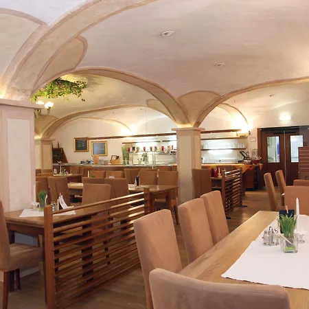 Farbinger Hof-2