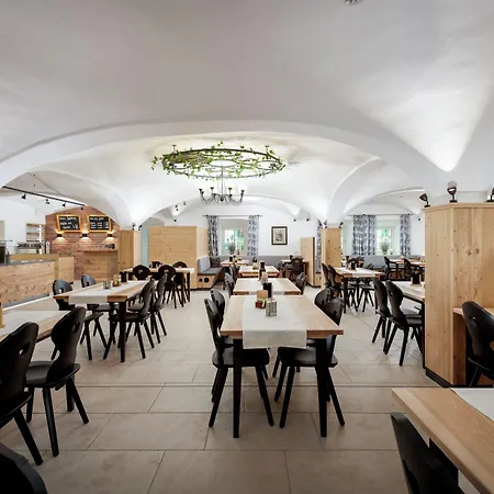 Farbinger Hof-3