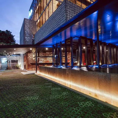 J Hotel Kuta-3