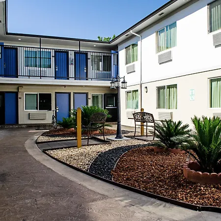 Motel 6-Modesto, Ca - Downtown-2