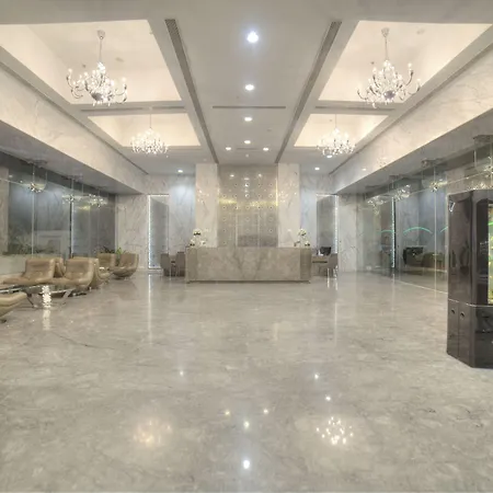 Goldfinch Hotel Mumbai-2