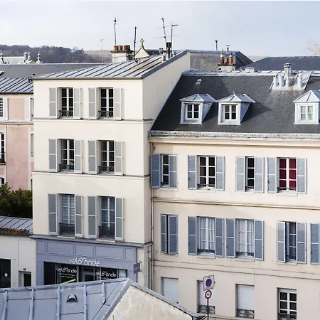 A L'Hotel Des Roys-2
