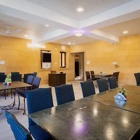 Hotel Akashdeep - Located City Centre-3