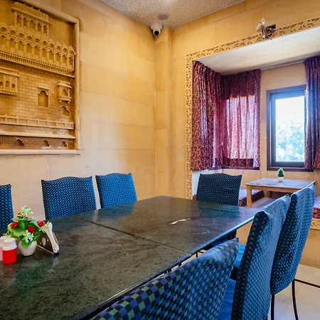 Hotel Akashdeep - Located City Centre-2