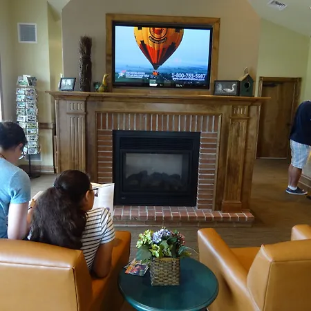 Bird-In-Hand Family Inn-3