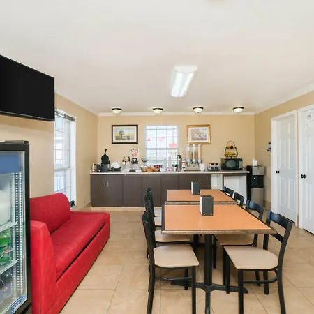 Travelodge By Wyndham Santee-2