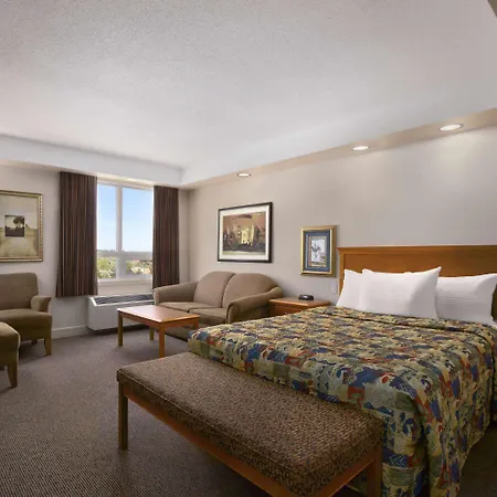 Travelodge By Wyndham Spruce Grove-2