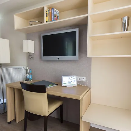 Bonnox Boardinghouse & Hotel-3