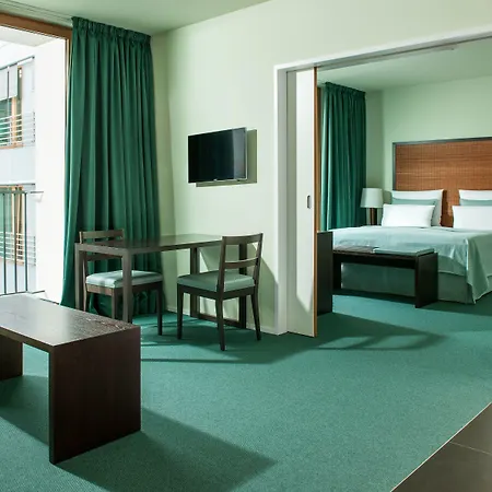 Clipper Boardinghouse - Berlin-Gendarmenmarkt-3