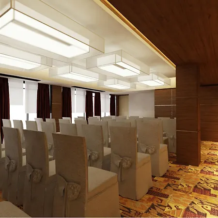 Hallmark Crown Hotel-2