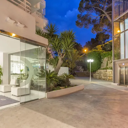 Fergus Style Cala Blanca Suites-3