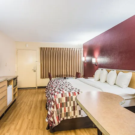 Red Roof Inn Williamsburg-2