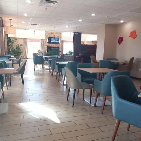Comfort Suites Farmington-2