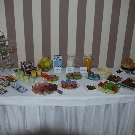 Hotel M-3