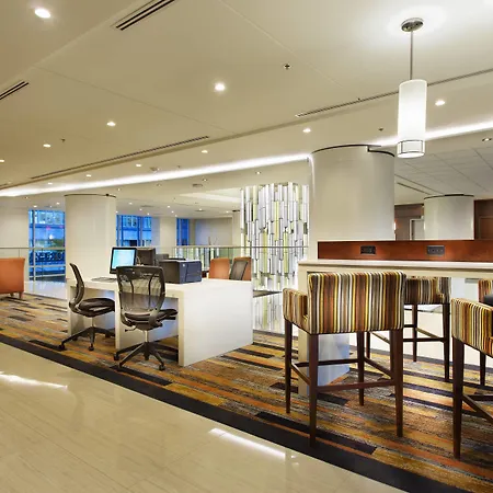 Courtyard Par Marriott Montreal Centre-Ville-2